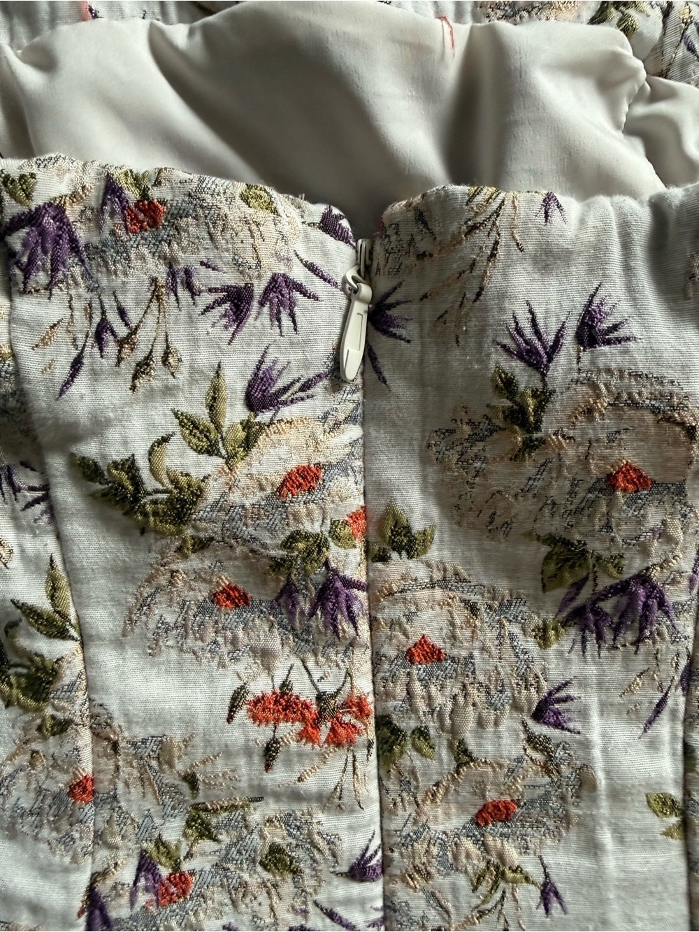 Elegant Strapless Jacquard Floral Midi Dress in Ivory-Size 4 Like New - Picture 10 of 15